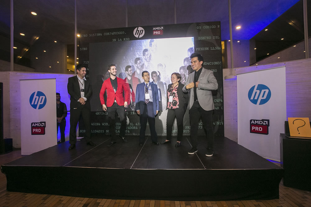 magia en evento de fin de año - Germán Arciniegas Mago